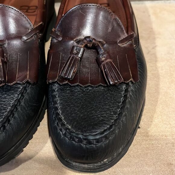 Allen Edmonds Nashua Black and Brown Kilted Tassel Loafer main image 9